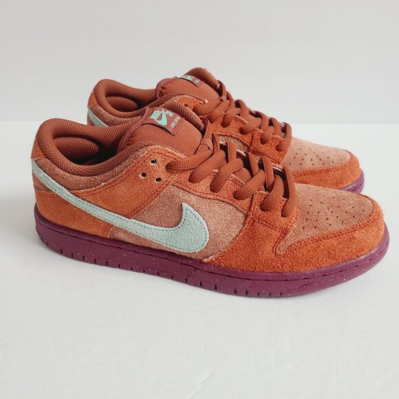 NEW Nike SB Dunk Low Shoes DV5429-601 Size 9 Mystic Red main image 4